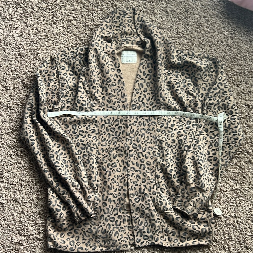 Abercrombie & Fitch women’s size XS open front leopard print cardigan